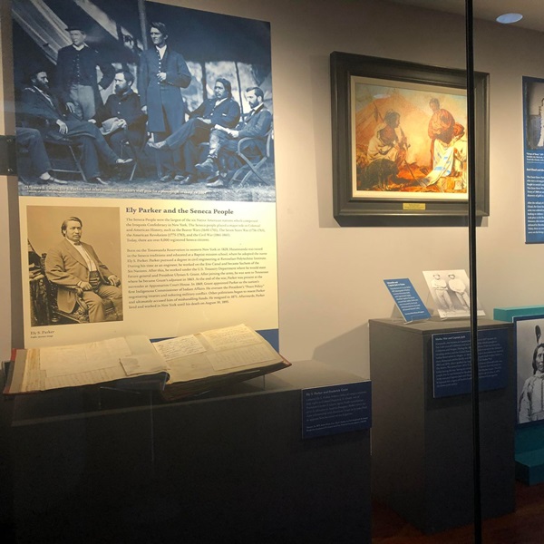 The library features exhibits on various aspects of Grant's life, including his role in the Civil War, his presidency, and his post-presidential years. 
