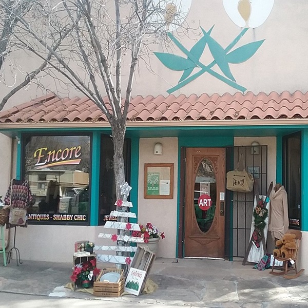 Historic Downtown Silver City is known for its colorful buildings, art galleries, and boutique shops, downtown is a hub for art and culture in the region. 