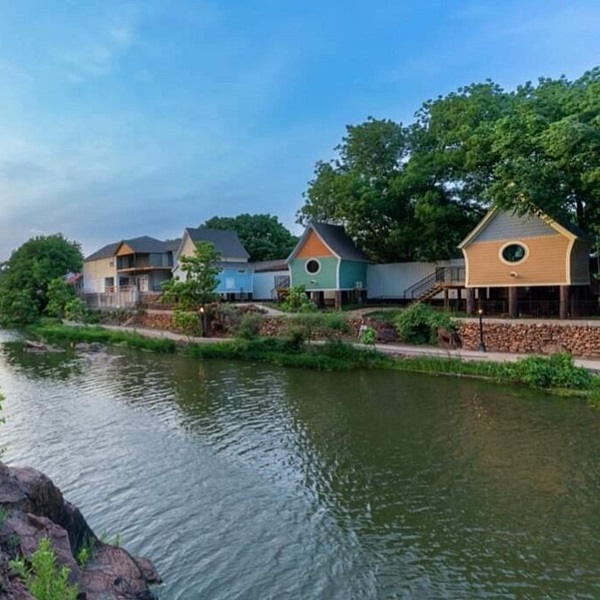 Medicine Lake offers visitors cozy, eclectic accommodations located along the creek, providing a peaceful and picturesque stay. 