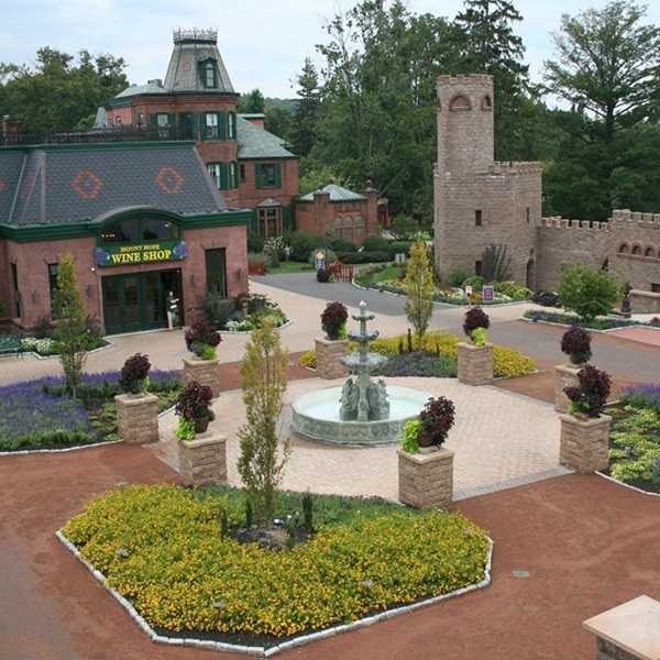 Located just outside of Manheim, the Mount Hope Estate & Winery is a historic property that dates back to the early 18th century. 