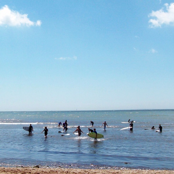 Although Matunuck is a popular surf spot, the point break tends to spread out the lineup, allowing for more surfers to catch waves. 