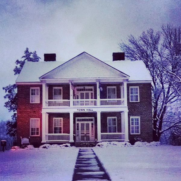 Century House is a historic home and event venue that offers tours and hosts special events, looking at Ridgeway's architectural heritage. 