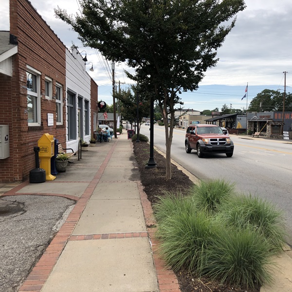 Downtown Travelers Rest has undergone revitalization in recent years and now features a variety of local shops, restaurants, cafes, and breweries. 
