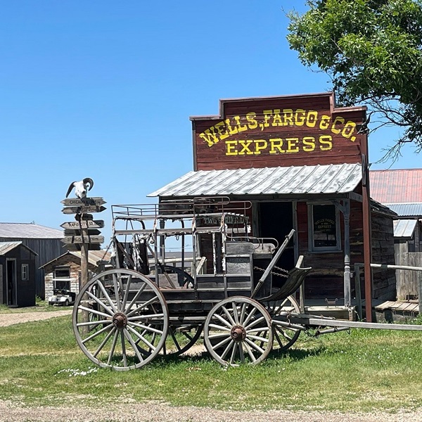 South Dakota's Original 1880 Town  - Webpage Image