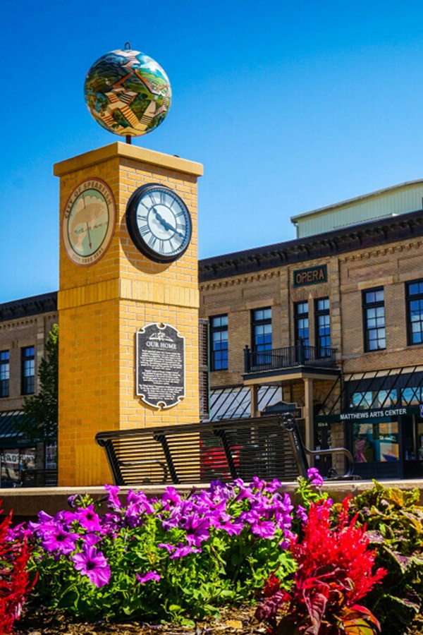 Visit Spearfish  - Display Image