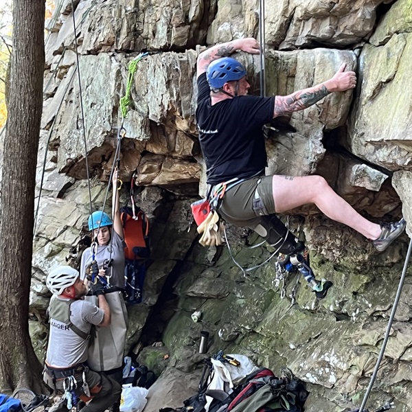 The cliffs at Clear Creek are composed of high-quality sandstone, providing excellent friction and solid holds. 