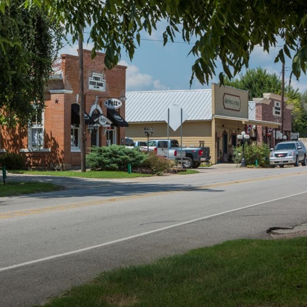 The downtown area is home to well-preserved 19th-century buildings, antique shops, boutiques, cafes, and restaurants. 