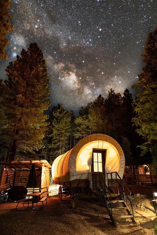 Whispering Pines Covered Wagon Resort  - Display Image