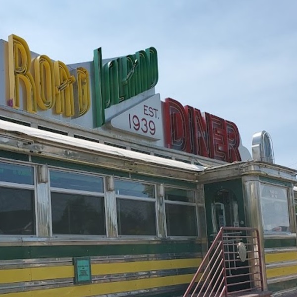Oakley retains its small-town charm, with friendly locals and a tight-knit community, making visitors feel welcome. 
